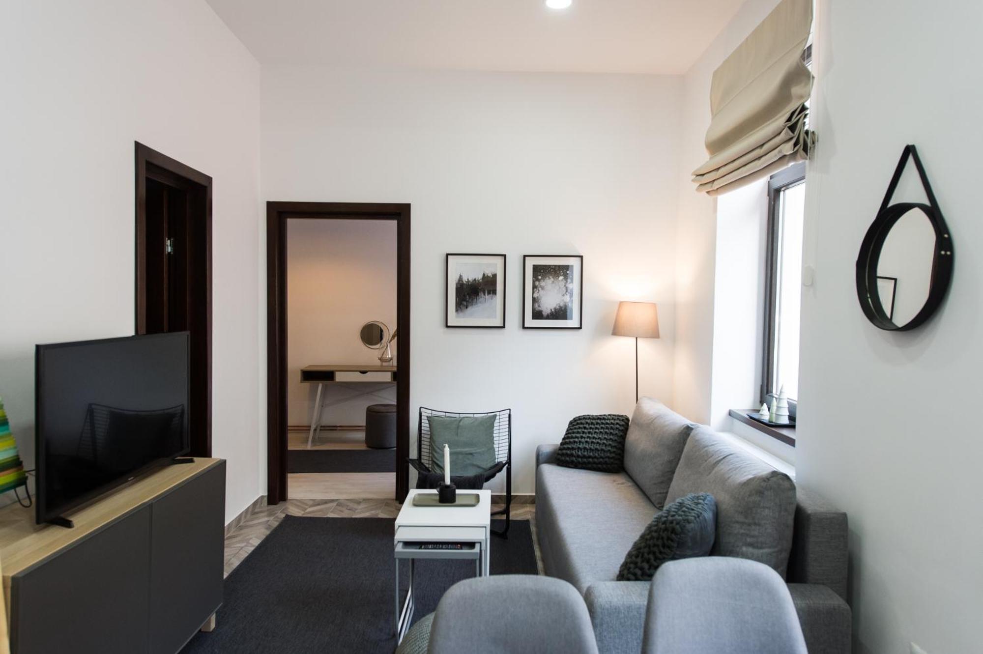 Charming Old Town Flat With Mountain View Διαμέρισμα Μπρασόβ Εξωτερικό φωτογραφία