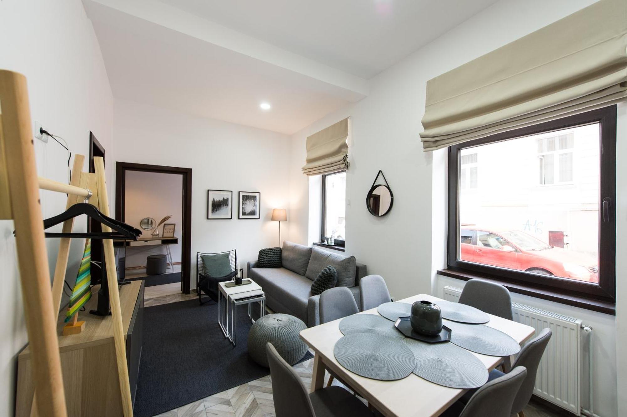 Charming Old Town Flat With Mountain View Διαμέρισμα Μπρασόβ Εξωτερικό φωτογραφία
